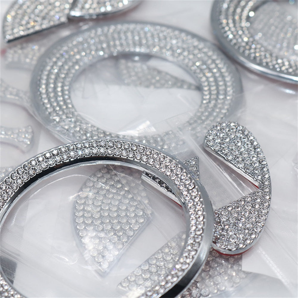 Kreatywne naklejki na kierownicę z diamentami