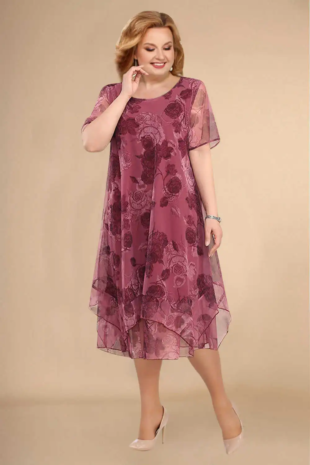 Duża letnia sukienka z szyfonu w kwiaty