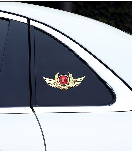 Naklejki 3D na karoserię ze złota,  naklejki dekoracyjne, naklejki z logo na skrzydłach i bokach samochodu