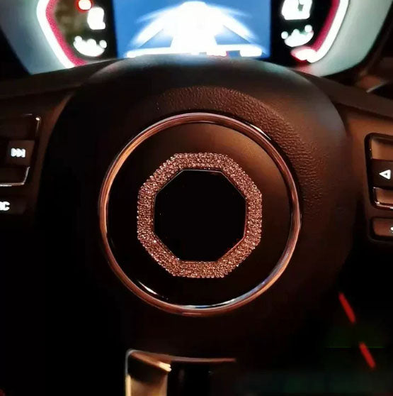 Kreatywne naklejki na kierownicę z diamentami