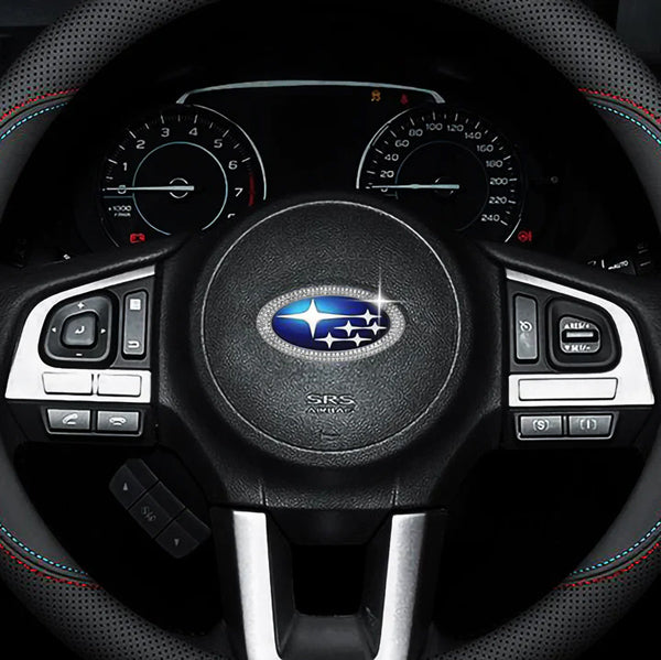 Kreatywne naklejki na kierownicę z diamentami