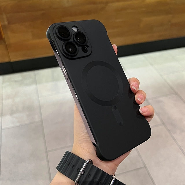 Matowe, ultracienkie, elastyczne etui na iPhone'a - zgodne z MagSafe